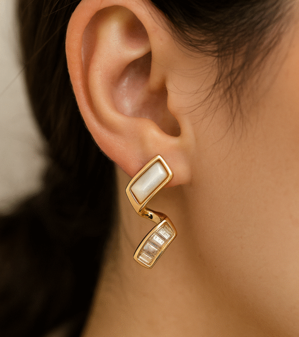 Luna Curve Pearl Drop Gold Vermeil Earrings