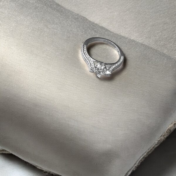 Bellissima - 925 Silver Solitaire Ring for Her - Image 4