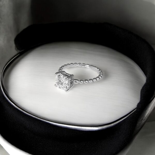 Divina - 925 Silver Solitaire Ring for Her - Image 5