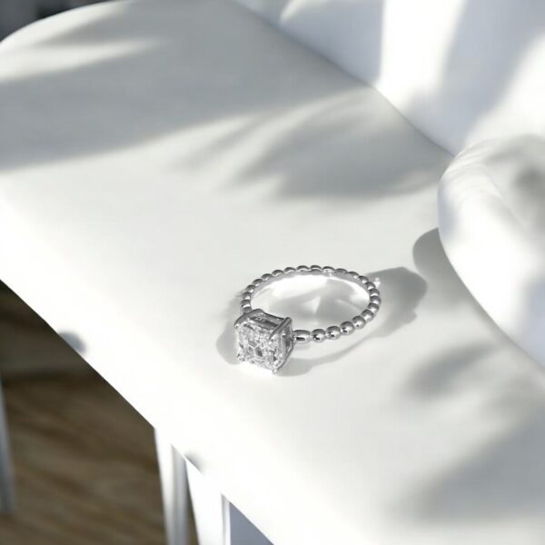 Divina - 925 Silver Solitaire Ring for Her - Image 2